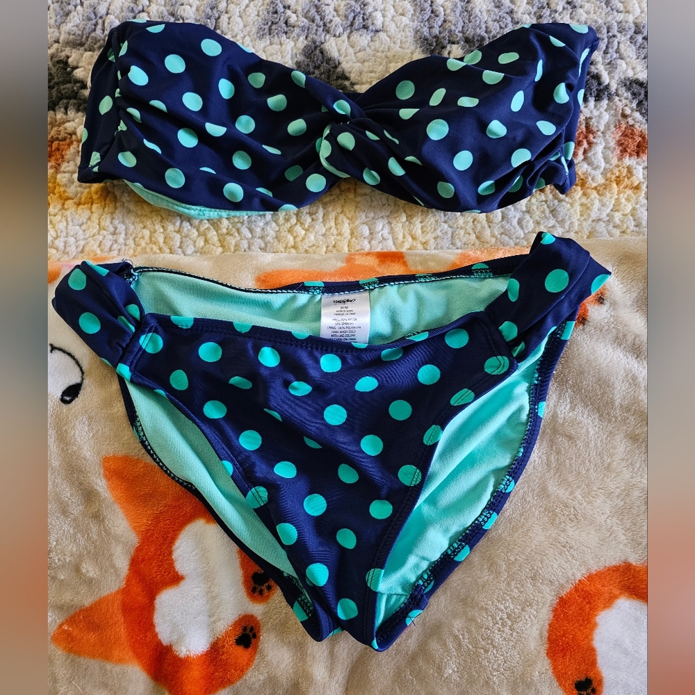 Cute! Medium bottoms and XL top Bikini